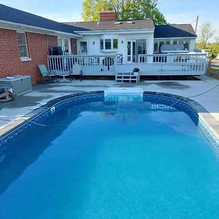 4Br Home - Pets Allowed By Ark Experience Williamstown Exterior photo